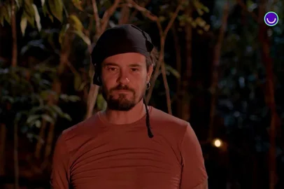 Paulo Vilhena foi o quarto eliminado do No Limite: Amazônia após abrir mão de segunda chance.<!-- NICAID(15494639) -->