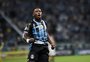 Com gol de Amuzu, Grêmio supera Riestra e vence a primeira na Sul-Americana