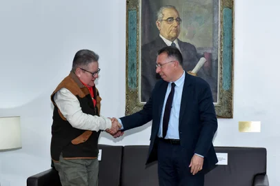 Ato de entrega do Projeto da Lei Orçamentaria para 2023.<!-- NICAID(15205956) -->