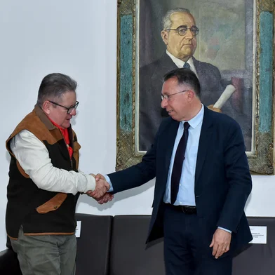 Ato de entrega do Projeto da Lei Orçamentaria para 2023.<!-- NICAID(15205956) -->
