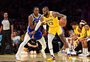 LeBron James marca 32 pontos e Lakers quebra série negativa ao vencer o Phoenix Suns na Copa NBA