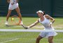 Luisa Stefani é eliminada nas quartas de final de duplas em Wimbledon