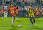 Com dois a menos, Brasil de Pelotas vence o Bagé, segue 100% e encaminha vaga à semifinal da Copa FGF