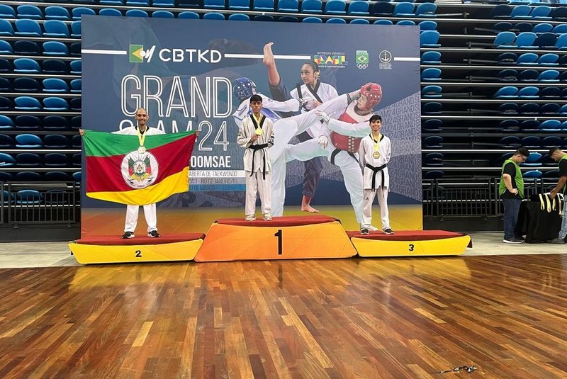 Atleta de taekwondo de Caxias do Sul foi prata no Grand Slam<!-- NICAID(15703498) -->