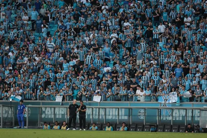 04.05.2025, PORTO ALEGRE, RS, Brasil:Grêmio x Santos, sétima rodada do Brasileirão 2025. Técnico, Mano Menezes. Fotos: Duda Fortes/Agencia RBSIndexador: Andre Avila<!-- NICAID(16029661) -->