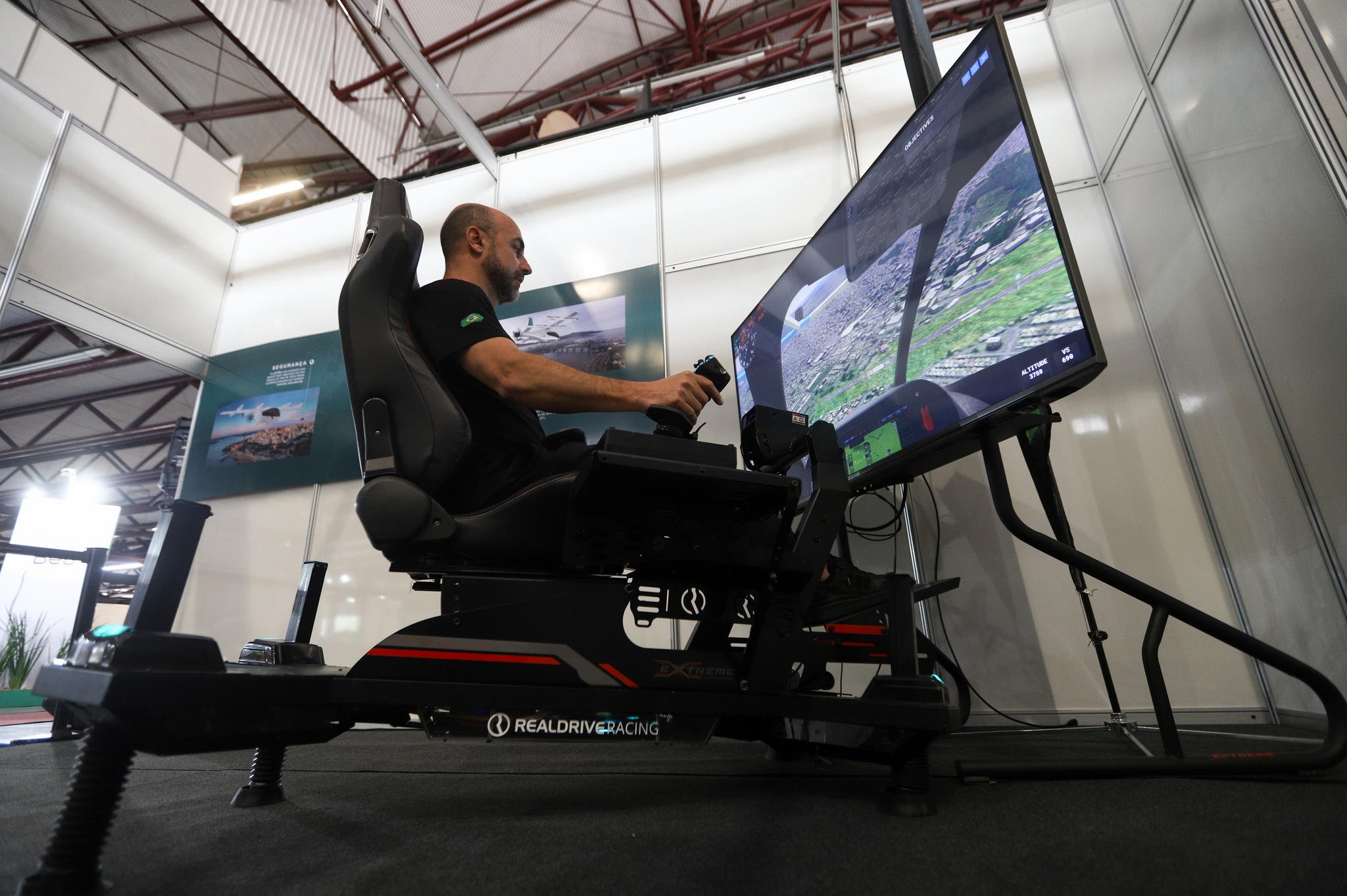 Carro voador: simulador é atração na Eletric Move Brasil