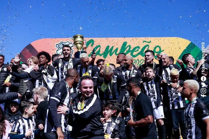 Vinicius Molz Schubert / FC Santa Cruz/Divulgação