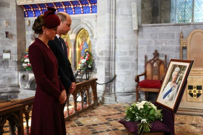 Britain's Prince William, Prince of Wales and Britain's Catherine, Princess of Wales visit St David's Cathedral in south-west Wales on September 8, 2023, to commemorate the life of Her Late Majesty Queen Elizabeth II on the first anniversary of her passing. (Photo by TOBY MELVILLE / POOL / AFP)<!-- NICAID(15535527) -->