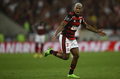 Flamengo's Brazilian forward Marinho celebrates after scoring against Velez Sarsfield during the Copa Libertadores second leg semifinal football match between Flamengo and Velez Sarsfield, at the Maracana stadium in Rio de Janeiro, Brazil, on September 7, 2022. (Photo by MAURO PIMENTEL / AFP)Editoria: SPOLocal: Rio de JaneiroIndexador: MAURO PIMENTELSecao: soccerFonte: AFPFotógrafo: STF<!-- NICAID(15200432) -->