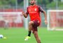Após nova reviravolta, Thiago Maia treina no Inter, mas saída para o Santos não é descartada