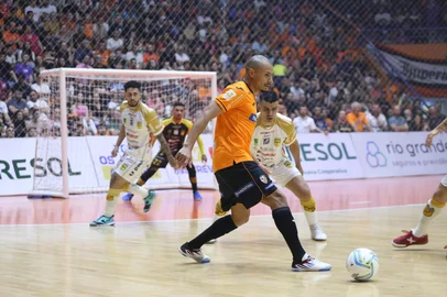 ACBF 1x3 Jaraguá, pelas quartas de final da Liga Nacional de Futsal.<!-- NICAID(15905976) -->