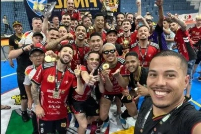 Atlec, de Três Passos, campeã da Série B do Gauchão de Futsal em 2025.