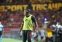 Roger admite preocupação com gols sofridos pelo Inter no começo dos jogos: "Precisamos solucionar"