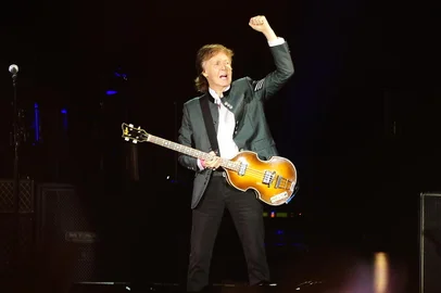 PORTO ALEGRE, RS, BRASIL - 13/10/2017 - Paul McCartney faz show no estádio Beira-Rio em Porto Alegre. (Félix Zucco/Agência RBS)<!-- NICAID(13208869) -->
