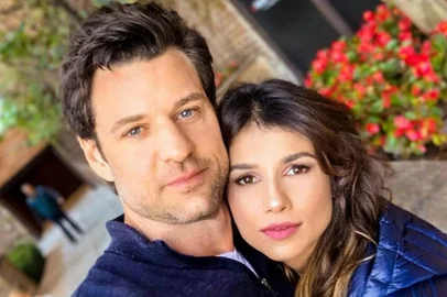 Paula Fernandes termina relacionamento com Rony Cecconello<!-- NICAID(15550762) -->