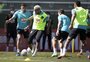 Seleção brasileira se despede de Goiânia com treinamento no estádio da Serrinha