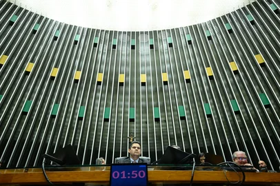 Plenário da Câmara dos Deputados durante sessão conjunta do Congresso Nacional destinada à deliberação dos dispositivos 4, 5, 23 e 25 do Veto nº 51 de 2025 (PLDO 2026).À mesa, presidente do Senado Federal, senador Davi Alcolumbre (União-AP), conduz sessão.Foto: Andressa Anholete/Agência Senado.<!-- NICAID(16290166) -->