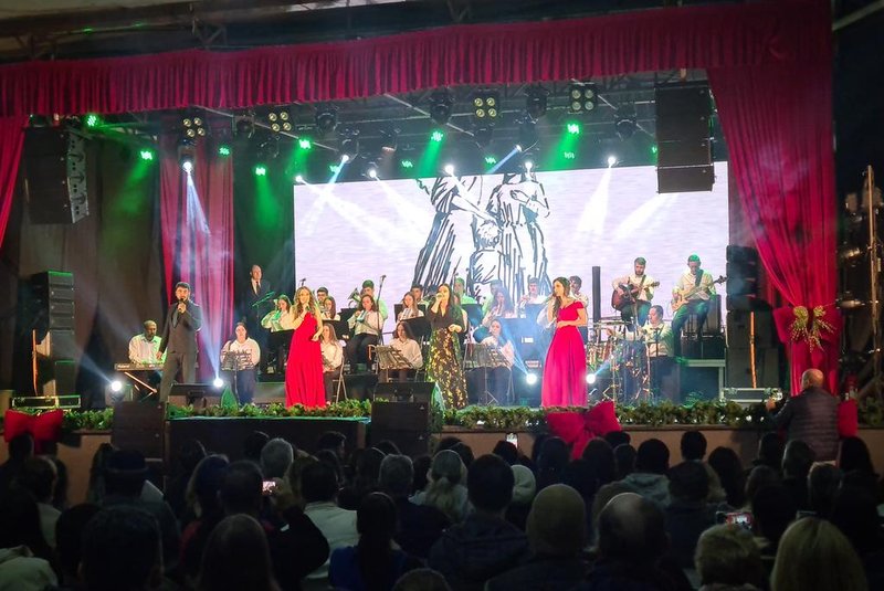 Com elenco formado por moradores de Canela, o espetáculo “O Guardador de Rebanhos, aos Olhos de Mãe” foi a atração do sábado (18), durante a programação do 36º Sonho de Natal. Apresentação ocorreu no Multipalco da Praça João Corrêa, onde mais de 500 pessoas foram prestigiar o evento.  <!-- NICAID(15602732) -->