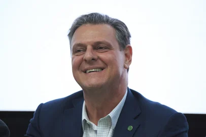 Não me Toque, RS, Brasil - Imagens da Expodireto Cotrijal. Cerimônia de abertura e movimentação. Na foto, Ministro da Agricultura, Carlos Fávaro.  Foto: Jefferson Botega / Agencia RBSIndexador: Jeff Botega<!-- NICAID(15367407) -->