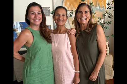 No almoço de Lúcia Weymar as presença de Alessandra Skowronski Simões Lopes e Maísa Anselmo<!-- NICAID(16193198) -->