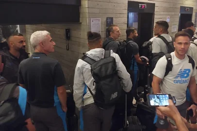 Gremio Belo Horizonte<!-- NICAID(16268493) -->