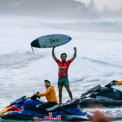 Filipe Toledo, surfe