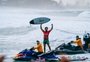 Filipe Toledo conquista nota 10 e vence etapa de Gold Coast do Circuito Mundial de Surfe