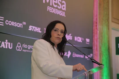 Juliana Brizola (PDT) no Tá Na Mesa Pré-Eleições da Federasul<!-- NICAID(16289422) -->