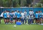 Renato ensaia retorno dos três zagueiros no Grêmio para enfrentar o Atlético-MG