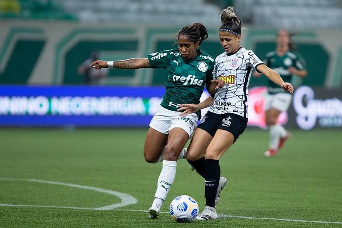 Corinthians faz oito no Palmeiras e garante ida à decisão do Paulistão  feminino