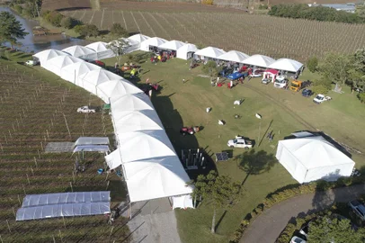 Última edição do Vitis Aurora, em 2022, atraiu 3,5 mil pessoas na unidade da Cooperativa Vinícola Aurora em Pinto Bandeira. <!-- NICAID(15665565) -->