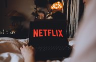netflix<!-- NICAID(16073963) -->