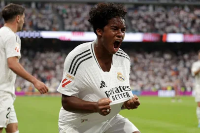 Endrick comemora gol na estreia pelo Real Madrid<!-- NICAID(15848944) -->