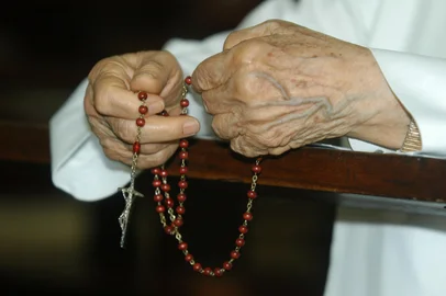 rezas para o papa na paroquia santo antonio do partenon<!-- NICAID(1650809) -->