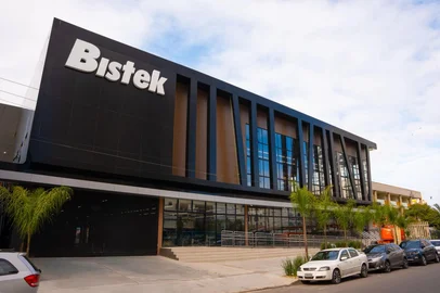 Bistek<!-- NICAID(16114041) -->