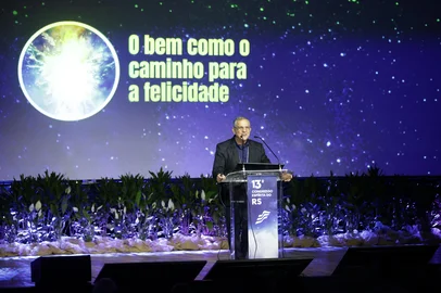 Lacordaire Faiad palestrou no Congresso Espírita<!-- NICAID(16150432) -->