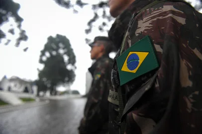 CAXIAS DO SUL, RS, BRASIL, 28/06/2024. Saiba o que motiva os jovens a ingressarem como voluntários no exército brasileiro. Na foto, quartel do 3° Grupo de Artilharia Antiaérea (GAAAE), em Caxias do Sul. (Bruno Todeschini/Agência RBS)Indexador: BTK<!-- NICAID(15800660) -->