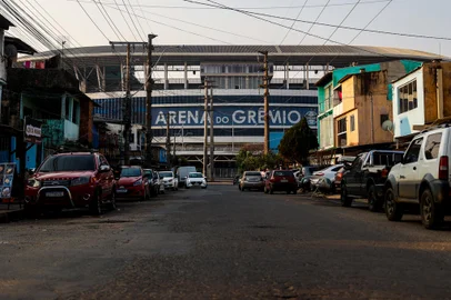 PORTO ALEGRE, RS, BRASIL, 15.08.2024: Situacão do entorno da Arena 15 dias para a volta dos jogos no estádio. Foto: Camila Hermes/Agencia RBS<!-- NICAID(15841979) -->