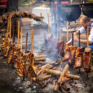 Chef Marcos Livi é idealizador do projeto A Ferro e Fogo