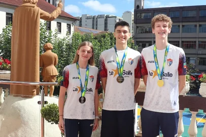 Alunos do Colégio La Salle Carmo conquistam pódio em Campeonato Brasileiro de Seleções de Voleibol. Competição ocorreu entre os dias 18 e 23 de março<!-- NICAID(16004037) -->