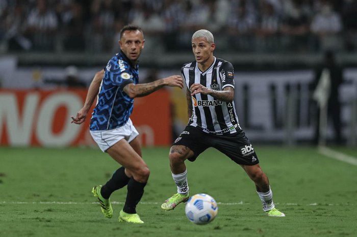Estamos de parabéns pela garra e determinação, diz Rafinha, após 16ª derrota do Grêmio no Brasileirão