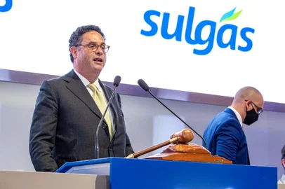 SÃO PAULO, SP, BRASIL - 22.10.2021 - A Compass Gás & Energia venceu, na tarde desta sexta-feira (22/10), o leilão de privatização do controle da Companhia de Gás do Estado do Rio Grande do Sul (Sulgás), que tem concessão para exploração dos serviços do combustível canalizado no RS. A oferta de R$ 927.799.896,55, valor mínimo estipulado no edital, foi feita pela Compass, empresa do Grupo Cosan, no leilão realizado na sede da B3, em São Paulo.. Fotos: Felipe Dalla Valle/ Palácio PiratiniIndexador: Felipe Dalla Valle<!-- NICAID(14922703) -->