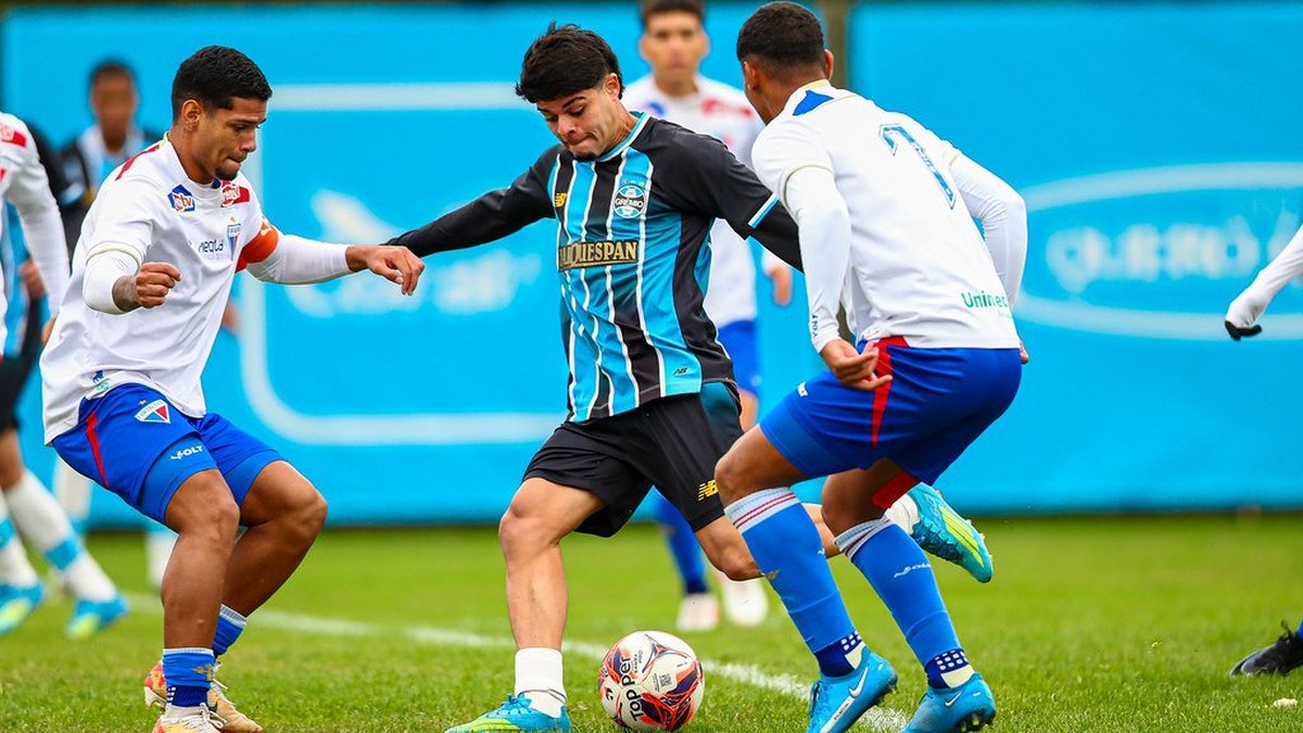 Atacante do sub-20 do Grêmio se inspira em Matheus Cunha