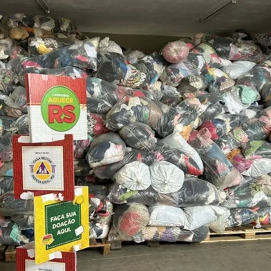 Campanha do Agasalho: mais de 900 mil itens foram entregues aos gaúchos<!-- NICAID(16098883) -->