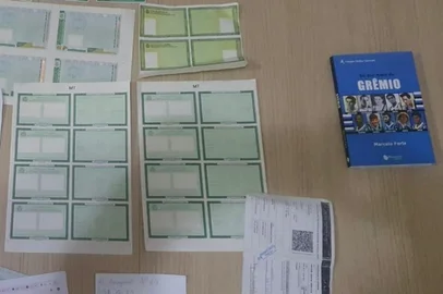 Polícia faz operação contra acusados de aplicar golpes em atletas; jogador que atua no RS teria sido vítima<!-- NICAID(16066004) -->