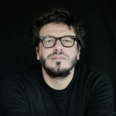 Cineasta e escritor serrano Boca Migotto lança "A última Praia do Brasil", livro que tem a fronteira do Brasil com o Uruguai como cenário.<!-- NICAID(15504492) -->