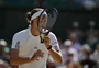 Zverev vence jogo adiado e vai às quartas de final de Wimbledon