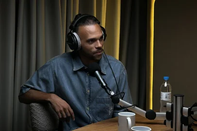 Jogador Martin Braithwaite, do Grêmio, no Potter Entrevista. Foto: Giovanna Guilhon / @oclube / Divulgação<!-- NICAID(16244481) -->