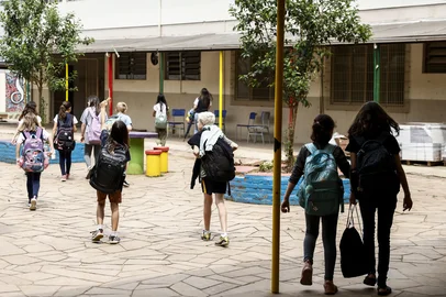 MUÇUM, RS, BRASIL - 2024.10.01 - Matéria especial sobre evasão escolar pós enchente que atingiu o RS. Na foto: Escola Estadual Souza Doca, em Muçum. (Foto: André Ávila/ Agência RBS)Indexador: Andre Avila<!-- NICAID(15885431) -->
