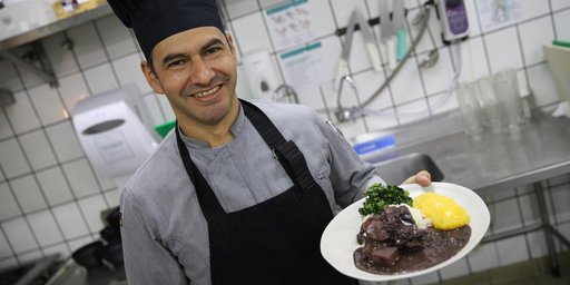 Feijoada: conheça a receita do chef Alex